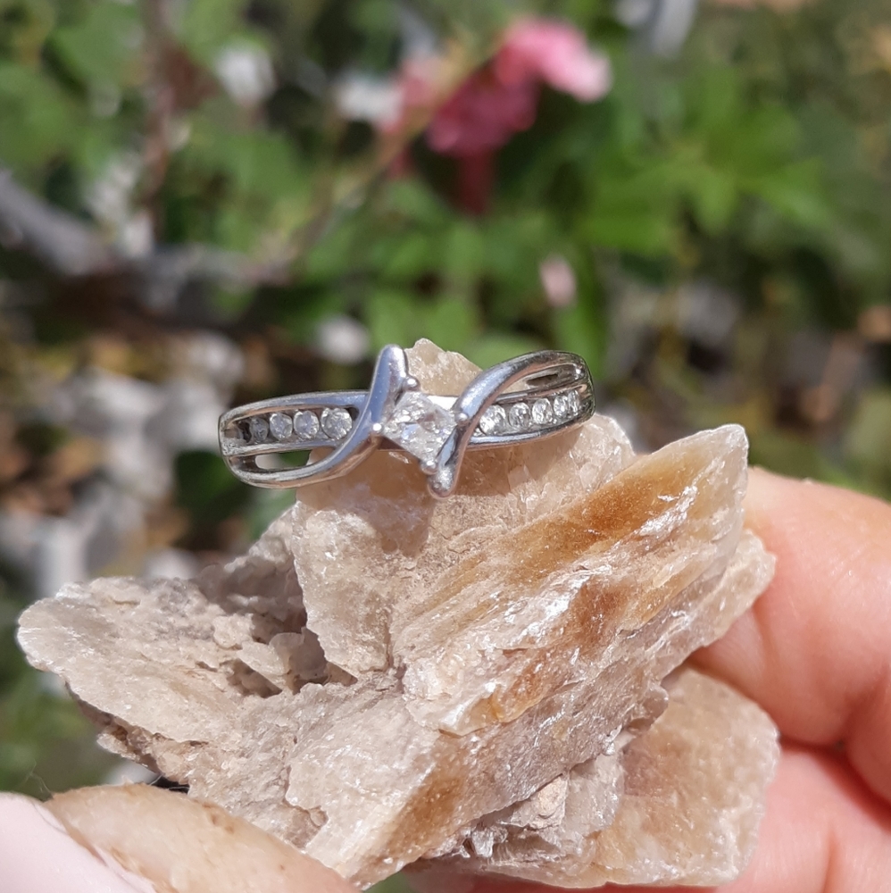 Diamond ring.